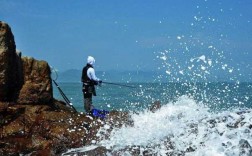 海边风大怎么样钓鱼，海边大风大浪适合钓鱼吗？