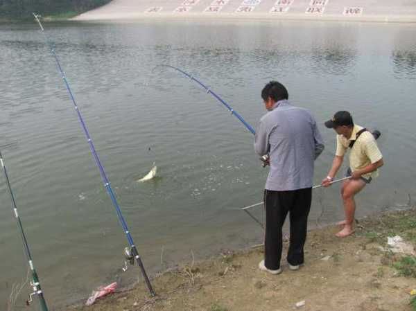 海上大风怎么样钓鱼，海上大风怎么样钓鱼好-图2