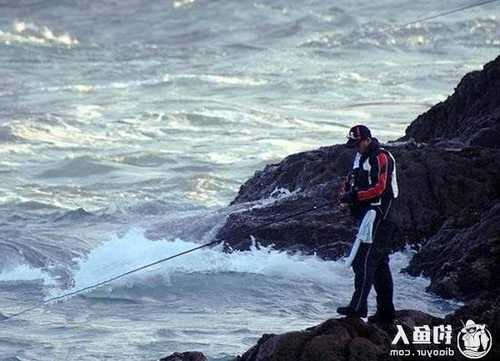 海浪户外钓鱼怎么样？海边浪大怎么钓鱼？-图1