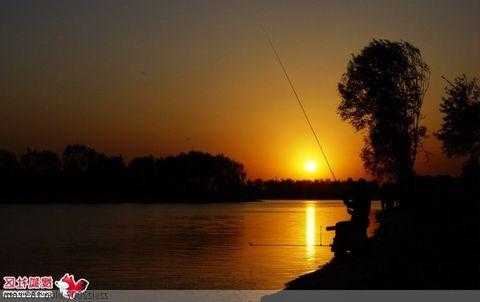 看日落钓鱼怎么样，看日落最佳位置？-图3