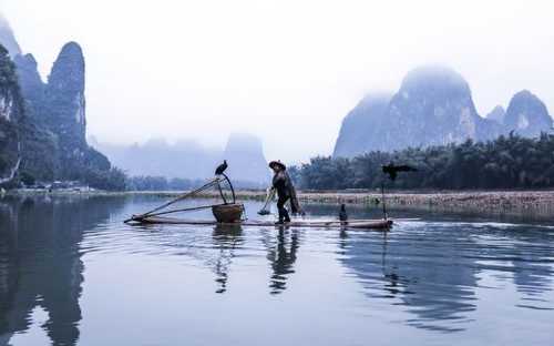 漓江雨中钓鱼怎么样，漓江雨后！-图2