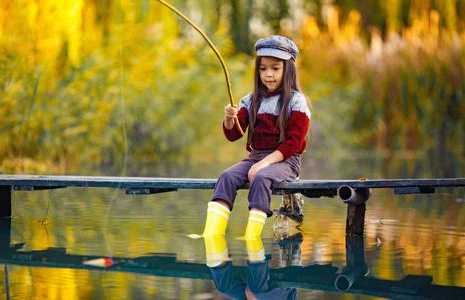 儿童秋天钓鱼怎么样，秋天 钓鱼-图2