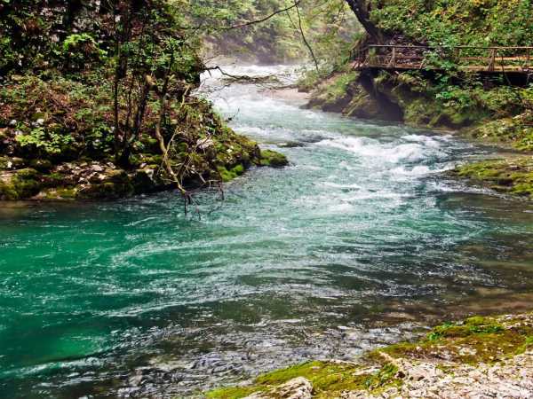 山区河流怎么样钓鱼，山区河流以什么作用为主-图2